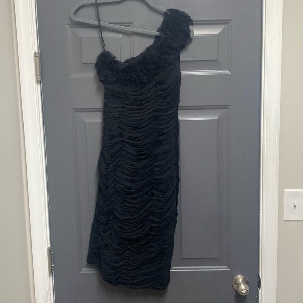 Clavin Klien black Ruched chiffon one shoulder Cocktail Dress size 2